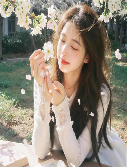 晚秋影院高清电影电视剧免费观看-色情美女激情喷水AV