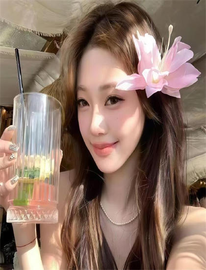 从文化视角看《重生我带小弟在风口起飞》：的创作历程与幕后花絮 探索文化表达的多种形式